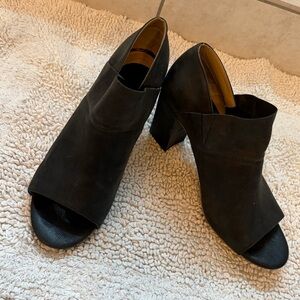 Adam Tucker Black Peep-Toe Heels - genuine leather